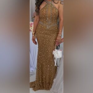 Elegant Gold Evening Gown